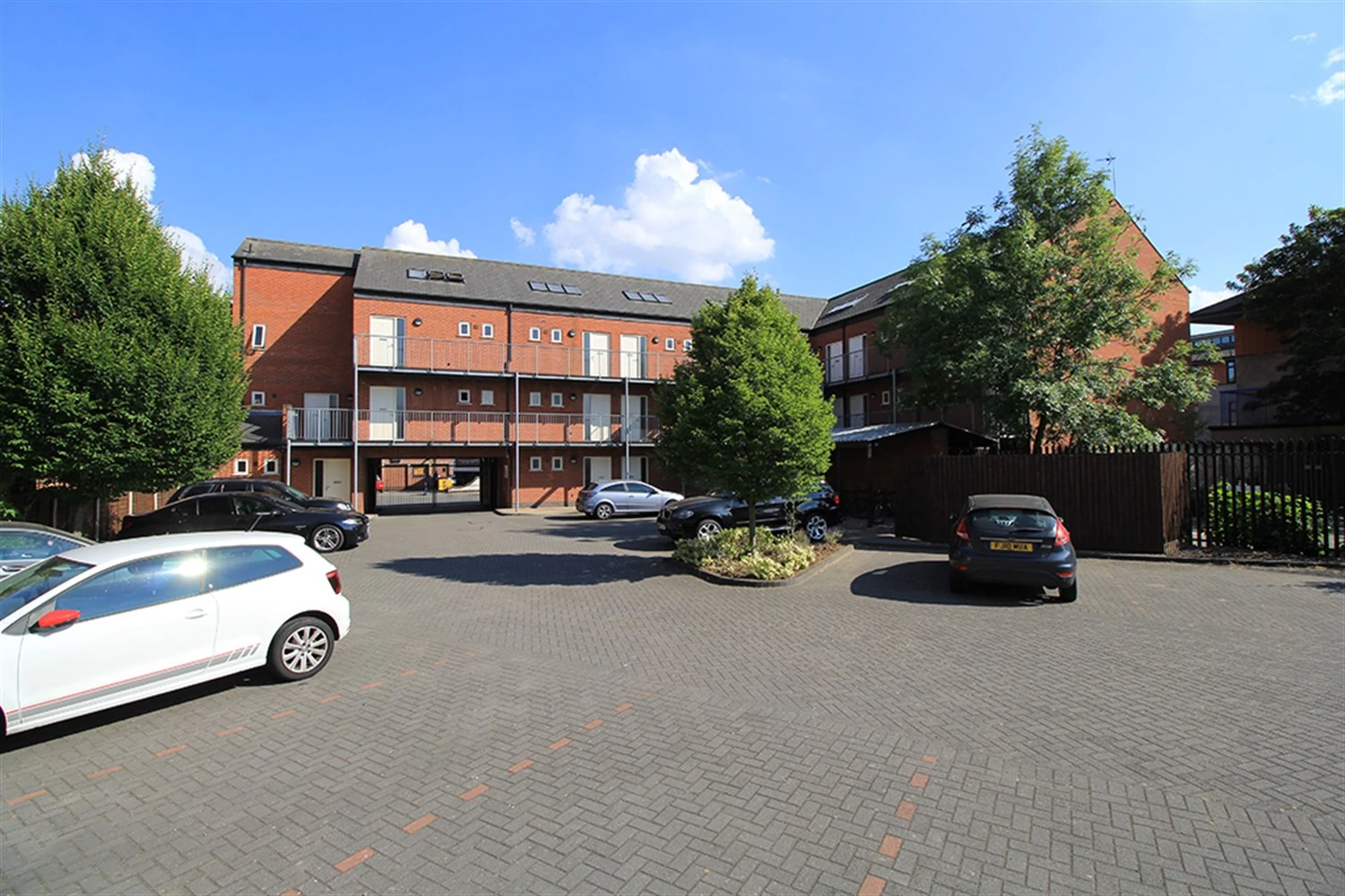 Villency Court, Loughborough