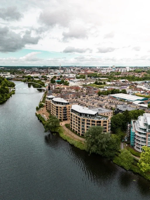 A top-floor apartment, perched by the River Trent and presented in immaculate condition. This property comes with two bedrooms, contemporary features, allocated EV parking, and overlooks the new Waterside Bridge.